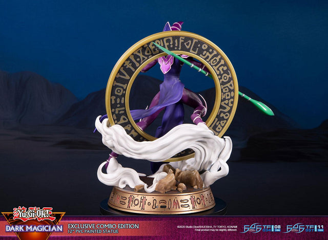 Yu-Gi-Oh! – Dark Magician (Exclusive Combo Edition) (launchphoto_dmpurple_ex-12_1.jpg)