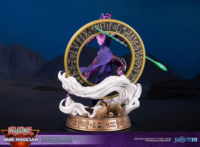Yu-Gi-Oh! – Dark Magician (Exclusive Purple Edition) (launchphoto_dmpurple_ex-12.jpg)