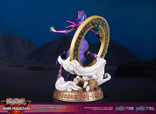 Yu-Gi-Oh! – Dark Magician (Exclusive Combo Edition) (launchphoto_dmpurple_ex-13_1.jpg)