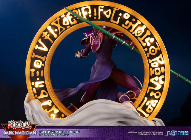 Yu-Gi-Oh! – Dark Magician (Exclusive Purple Edition) (launchphoto_dmpurple_ex-21.jpg)