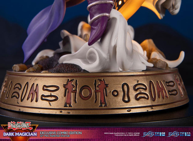 Yu-Gi-Oh! – Dark Magician (Exclusive Combo Edition) (launchphoto_dmpurple_ex-24_1.jpg)