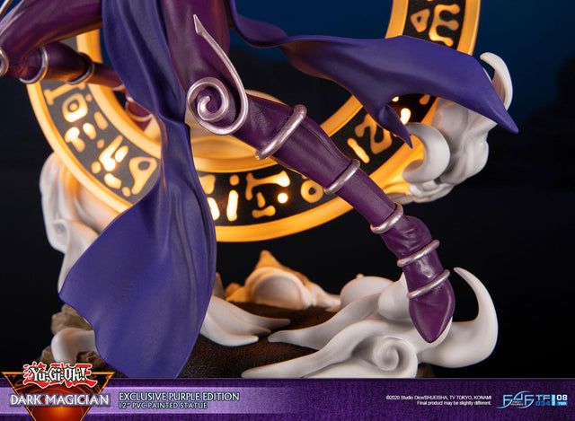 Yu-Gi-Oh! – Dark Magician (Exclusive Purple Edition) (launchphoto_dmpurple_ex-26.jpg)