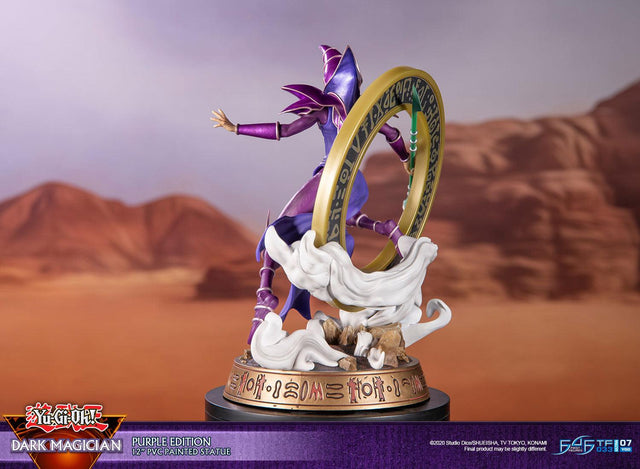 Yu-Gi-Oh! – Dark Magician (Standard Purple Edition) (launchphoto_dmpurple_st-05.jpg)