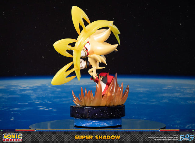 Sonic the Hedgehog™ – Super Shadow (Standard Edition) (launchphoto_supershadow_stn_08.jpg)