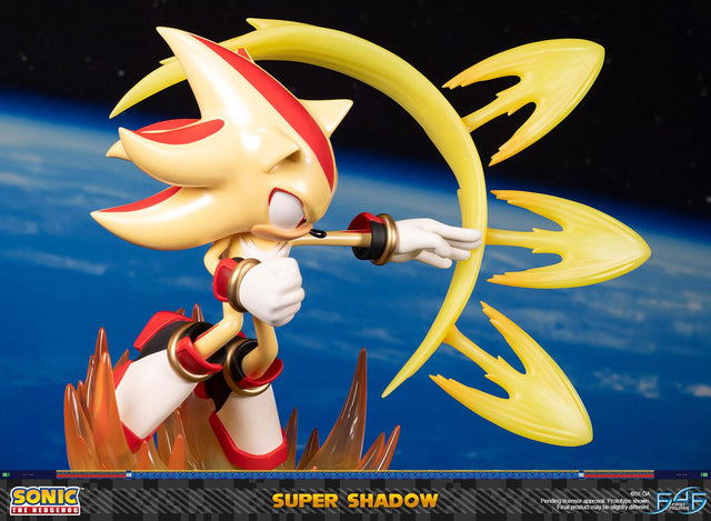 Sonic the Hedgehog™ – Super Shadow (Standard Edition) (launchphoto_supershadow_stn_12.jpg)