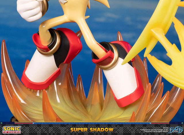 Sonic the Hedgehog™ – Super Shadow (Standard Edition) (launchphoto_supershadow_stn_17.jpg)