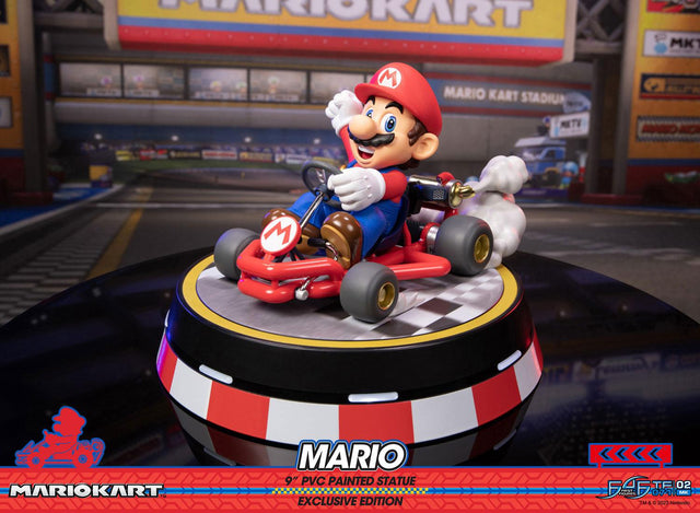 Mario Kart PVC - Exclusive Edition (mariokartex_09.jpg)