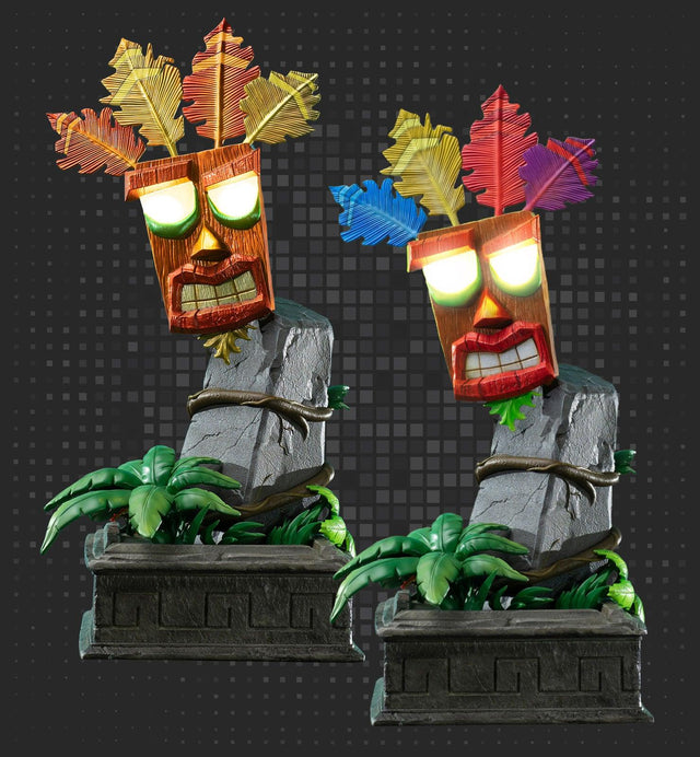 Crash Bandicoot™ - Mini Aku Aku Mask Exclusive Companion Edition (miniakuakumask-1.jpg)
