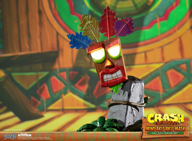 Crash Bandicoot™- Mini Aku Aku Mask Combo Companion Edition (miniakuakumask-combo-h-02.jpg)