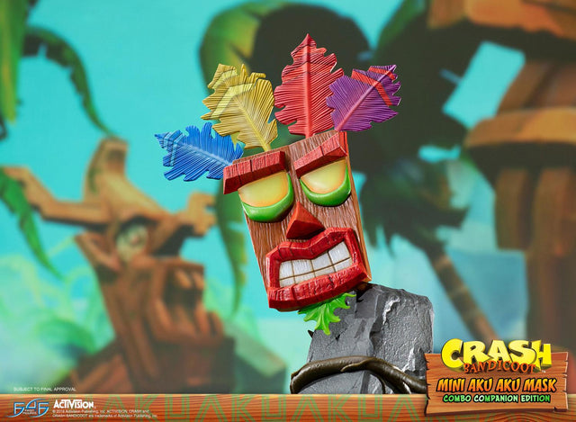 Crash Bandicoot™- Mini Aku Aku Mask Combo Companion Edition (miniakuakumask-combo-h-06.jpg)