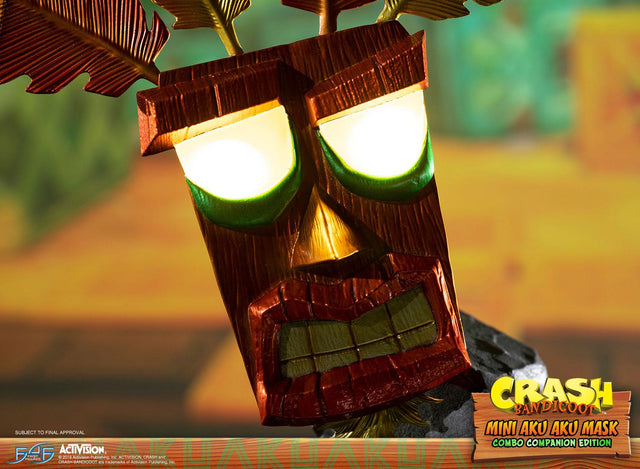 Crash Bandicoot™- Mini Aku Aku Mask Combo Companion Edition (miniakuakumask-combo-h-21.jpg)