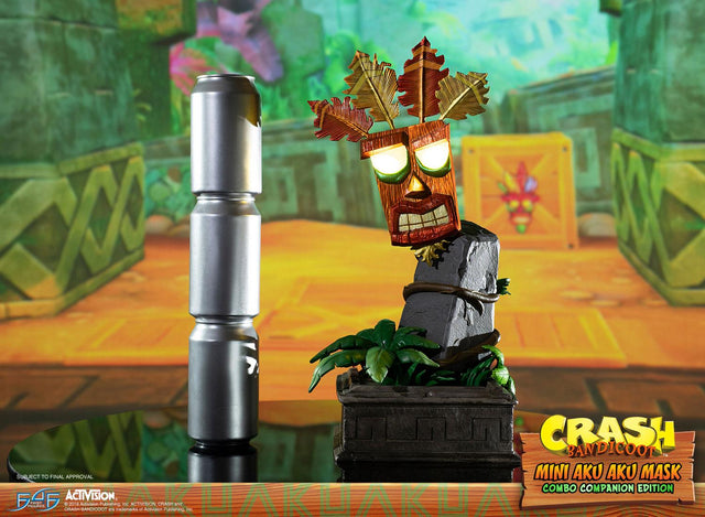 Crash Bandicoot™- Mini Aku Aku Mask Combo Companion Edition (miniakuakumask-combo-h-22.jpg)