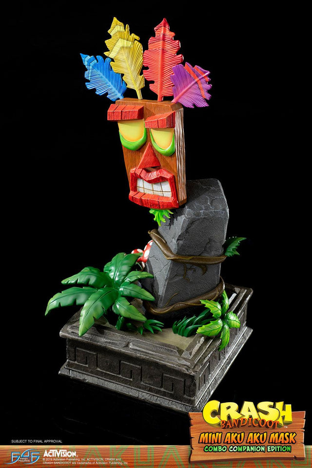 Crash Bandicoot™- Mini Aku Aku Mask Combo Companion Edition (miniakuakumask-combo-v-08.jpg)