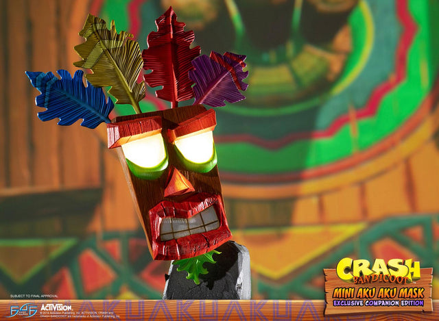 Crash Bandicoot™ - Mini Aku Aku Mask Exclusive Companion Edition (miniakuakumask-exc-h-03.jpg)