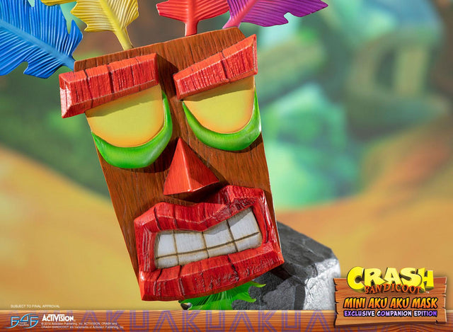 Crash Bandicoot™ - Mini Aku Aku Mask Exclusive Companion Edition (miniakuakumask-exc-h-08.jpg)