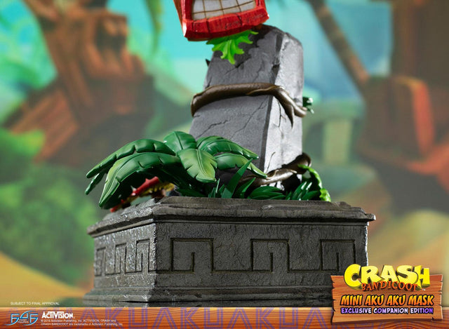 Crash Bandicoot™ - Mini Aku Aku Mask Exclusive Companion Edition (miniakuakumask-exc-h-11.jpg)