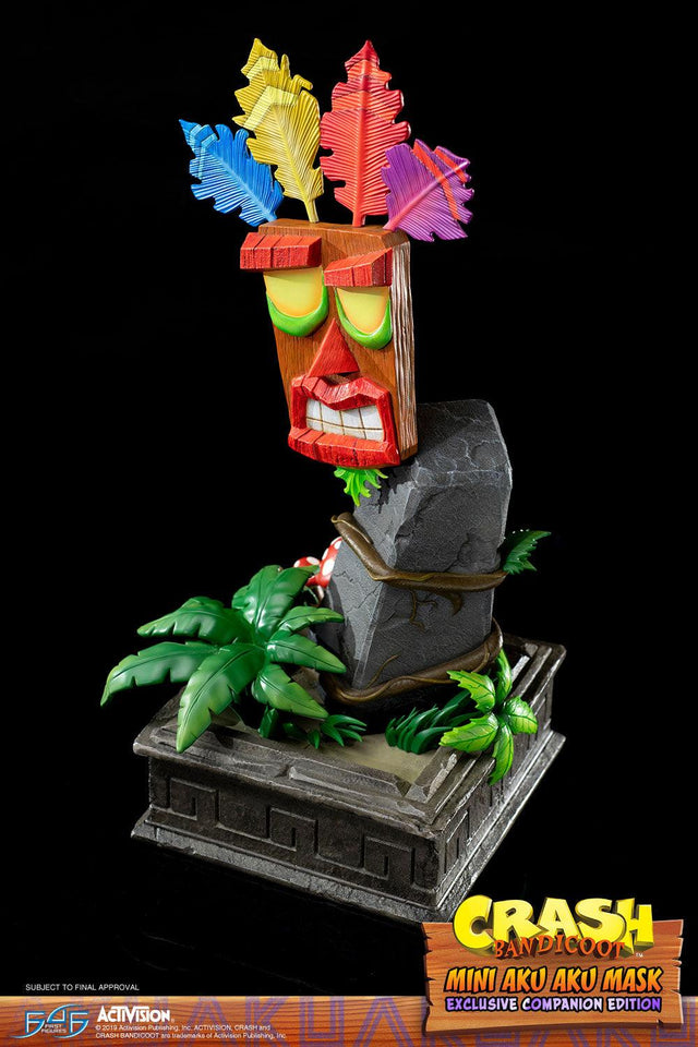Crash Bandicoot™ - Mini Aku Aku Mask Exclusive Companion Edition (miniakuakumask-exc-v-08.jpg)
