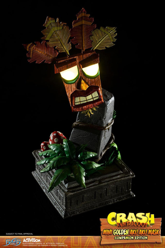 Crash Bandicoot™ - Mini Golden Aku Aku Mask Companion Edition (miniakuakumask-golden-v-07.jpg)
