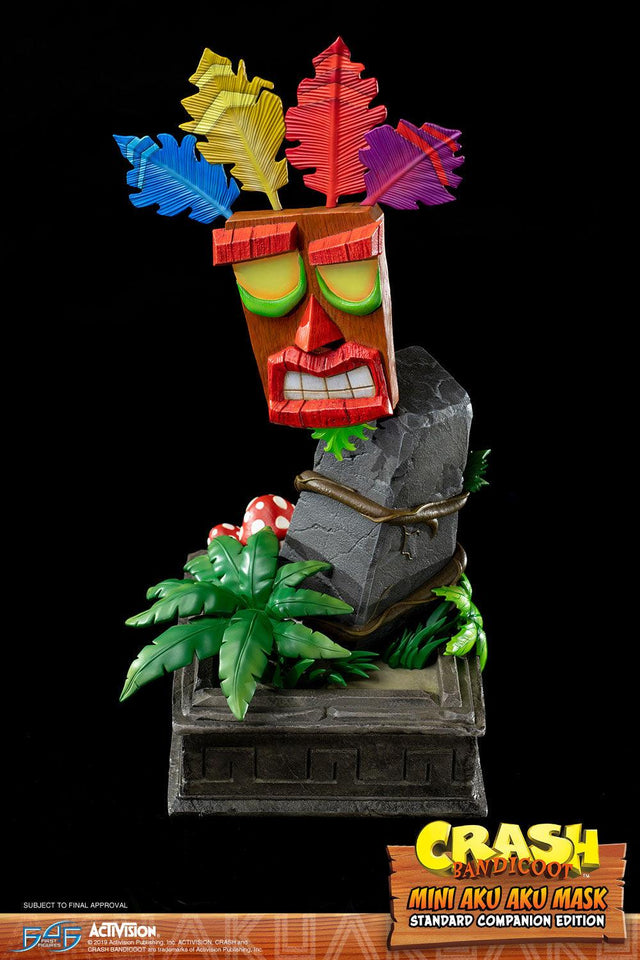 Crash Bandicoot™ - Mini Aku Aku Mask Standard Companion Edition (miniakuakumask-reg-v-01.jpg)