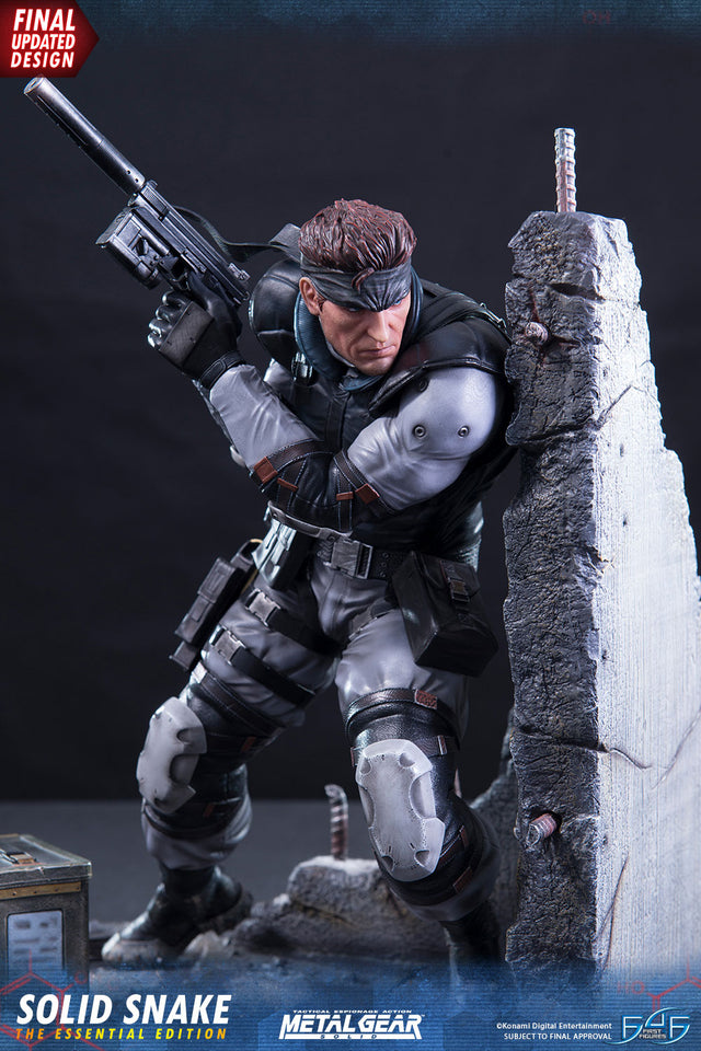 Solid Snake The Essential Edition (_new_snake_ee_vertical_02.jpg)