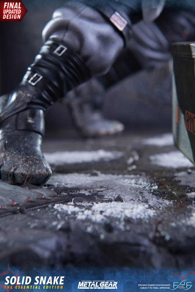 Solid Snake The Essential Edition (_new_snake_ee_vertical_13.jpg)