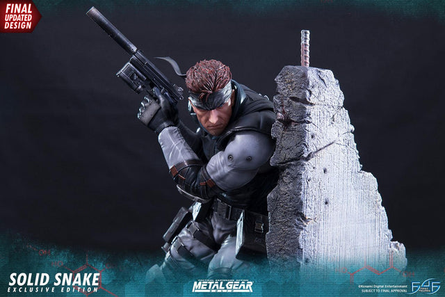 Solid Snake (Exclusive) (_new_snake_exc_horizontal_20.jpg)