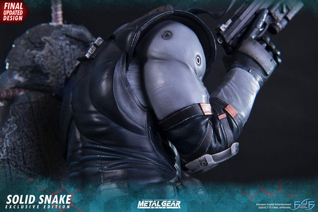 Solid Snake (Exclusive) (_new_snake_exc_horizontal_24.jpg)