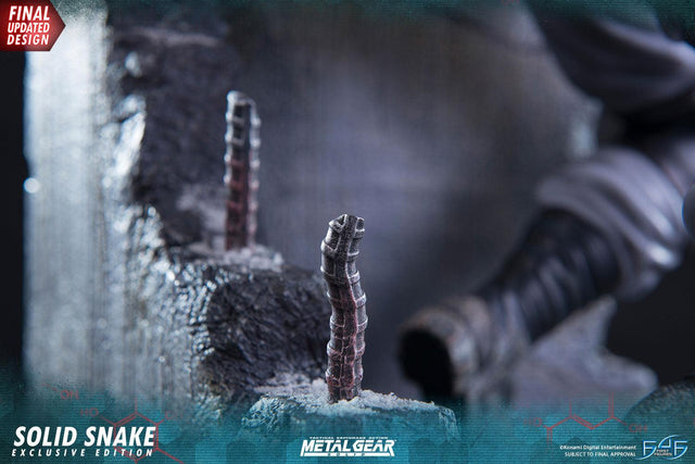 Solid Snake (Exclusive) (_new_snake_exc_horizontal_31.jpg)