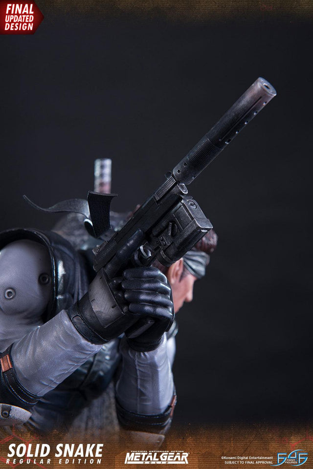 Solid Snake (Regular) (_new_snake_reg_vertical_07_1.jpg)