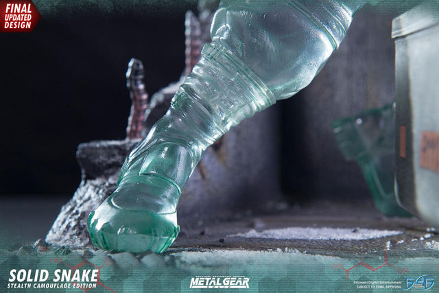 Solid Snake Stealth Camouflage Edition (_new_snake_sce_horizontal_10.jpg)