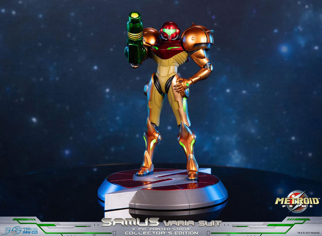 Metroid Prime™ - Samus Varia Suit PVC (Collector's Edition) (samusvs_ex_09.jpg)