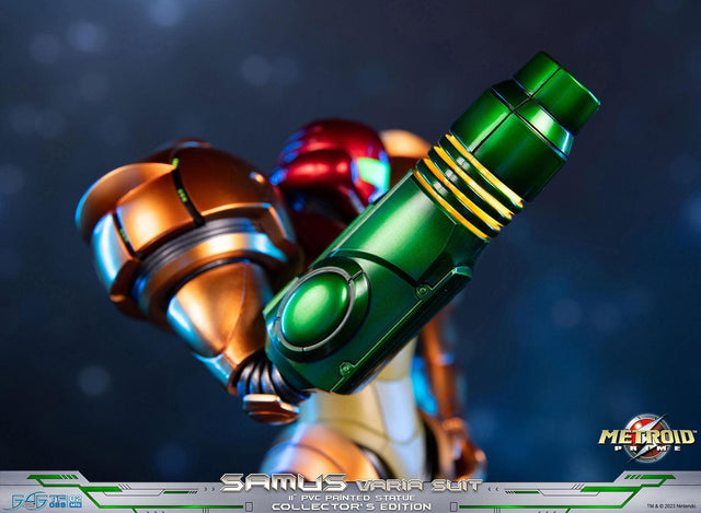 Metroid Prime™ - Samus Varia Suit PVC (Collector's Edition) (samusvs_ex_30.jpg)