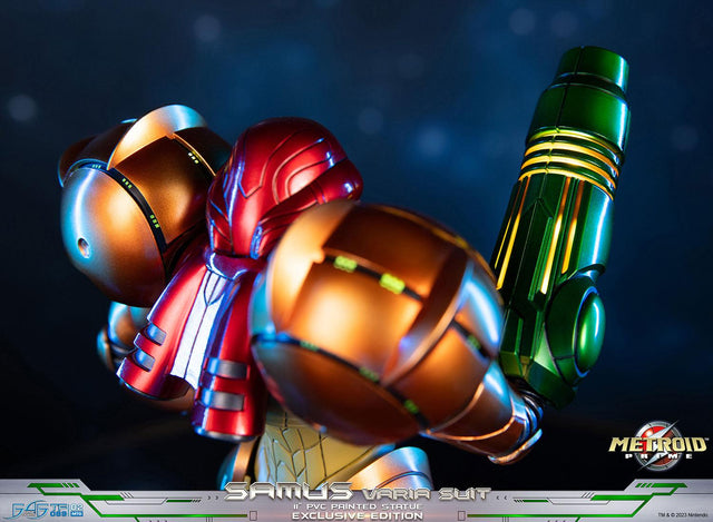 Metroid Prime™ - Samus Varia Suit PVC (Exclusive Edition) (samusvs_ex_31_1.jpg)