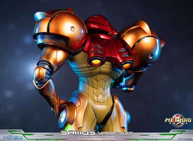 Metroid Prime™ - Samus Varia Suit PVC (Exclusive Edition) (samusvs_ex_33_1.jpg)