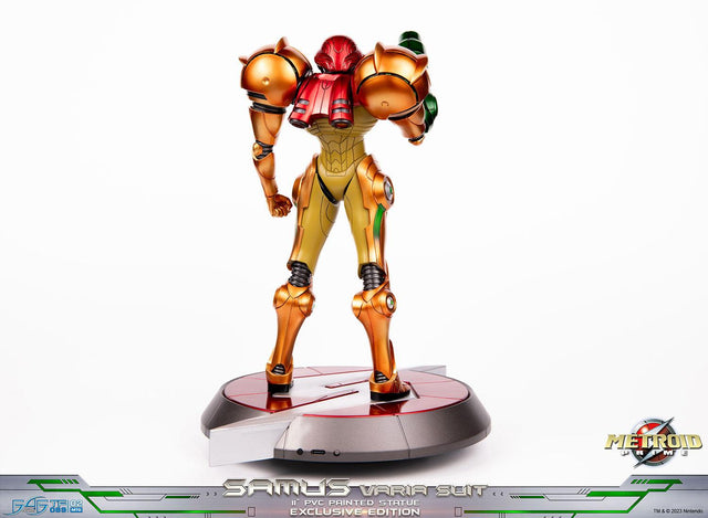 Metroid Prime™ - Samus Varia Suit PVC (Exclusive Edition) (samusvs_ex_64_1.jpg)