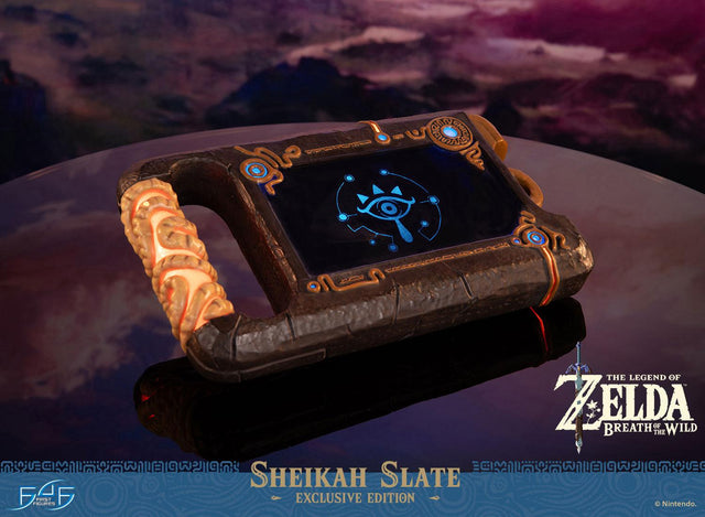 The Legend of Zelda™: Breath of the Wild - Sheikah Slate (Exclusive Edition) (sheikahslate_ex_14.jpg)