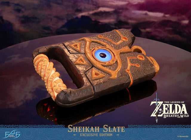 The Legend of Zelda™: Breath of the Wild - Sheikah Slate (Exclusive Edition) (sheikahslate_ex_15.jpg)