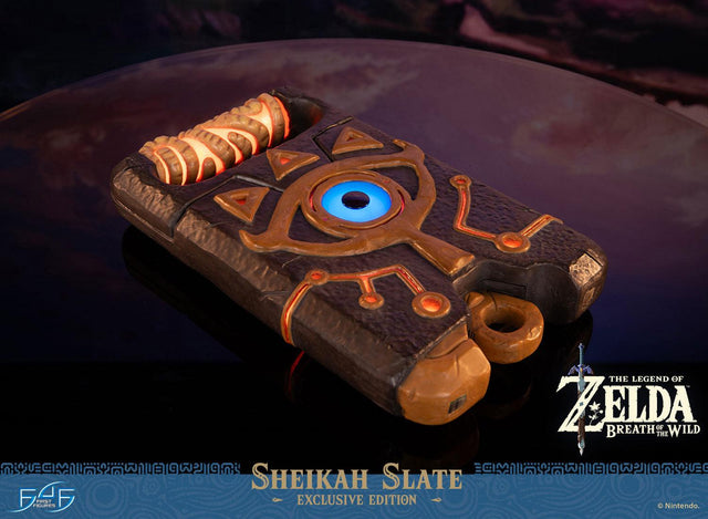The Legend of Zelda™: Breath of the Wild - Sheikah Slate (Exclusive Edition) (sheikahslate_ex_18.jpg)