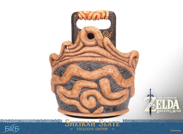 The Legend of Zelda™: Breath of the Wild - Sheikah Slate (Exclusive Edition) (sheikahslate_wbg_02.jpg)