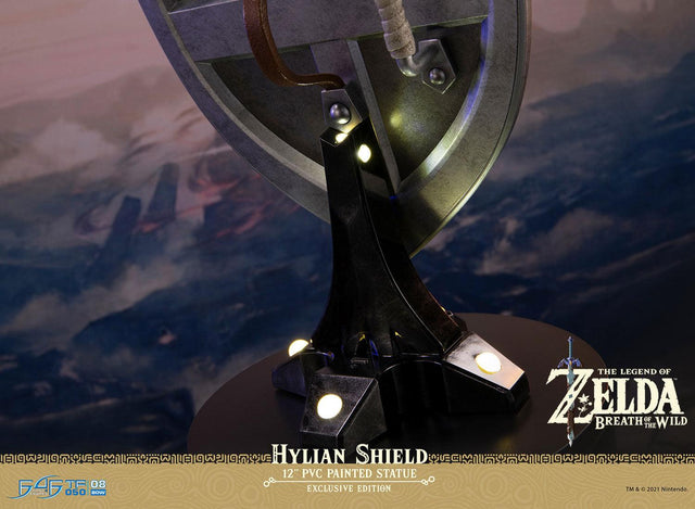 The Legend of Zelda™: Breath of the Wild – Hylian Shield (Exclusive Edition) (shield_launchphoto_ex_28.jpg)