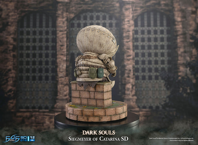 Dark Souls - Siegmeyer of Catarina SD (siegmeyerst_03.jpg)