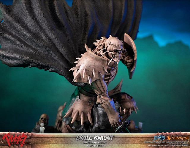 Berserk - Skull Knight (Standard White Bone Variant) (skullknight-stnwb_02.jpg)