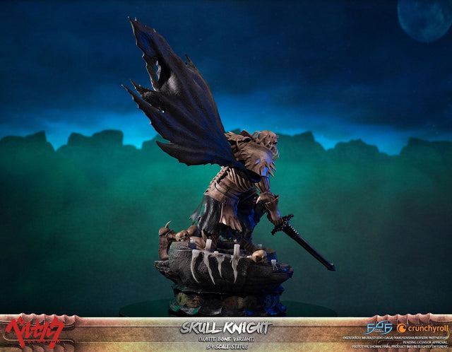 Berserk - Skull Knight (Standard White Bone Variant) (skullknight-stnwb_04.jpg)