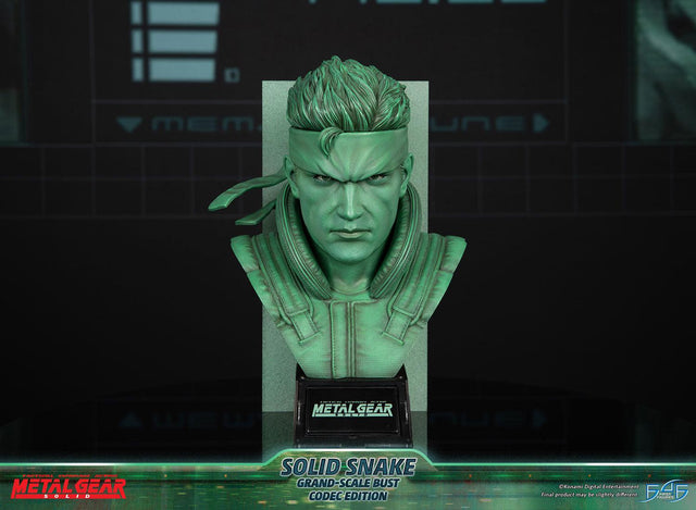 Metal Gear Solid - Solid Snake Grand-Scale Bust (Codec Edition GSB) (snakebust-gsb_codec_08.jpg)