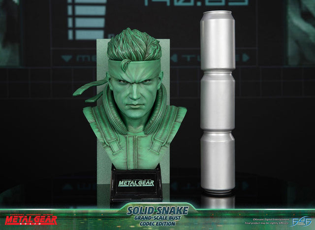 Metal Gear Solid - Solid Snake Grand-Scale Bust (Codec Edition GSB) (snakebust-gsb_codec_09.jpg)