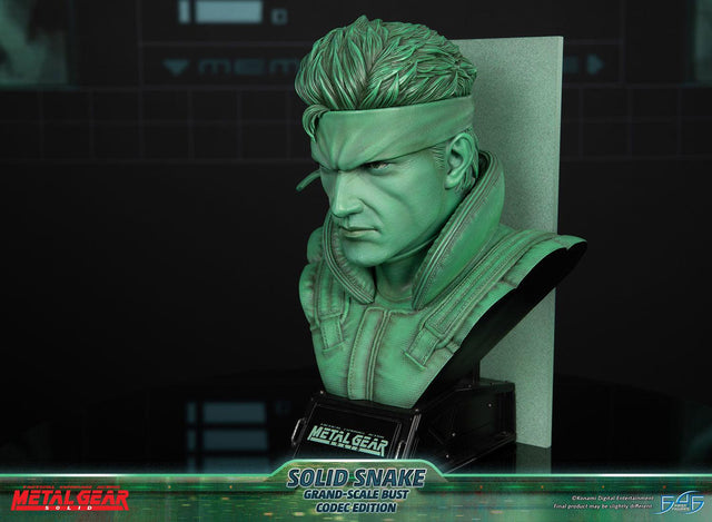 Metal Gear Solid - Solid Snake Grand-Scale Bust (Codec Edition GSB) (snakebust-gsb_codec_13.jpg)