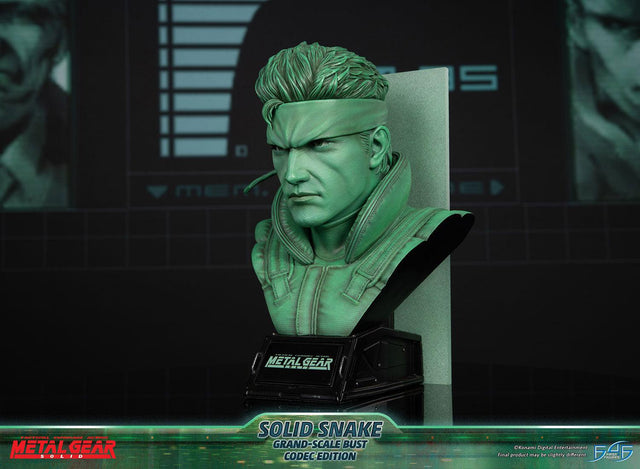 Metal Gear Solid - Solid Snake Grand-Scale Bust (Codec Edition GSB) (snakebust-gsb_codec_14.jpg)