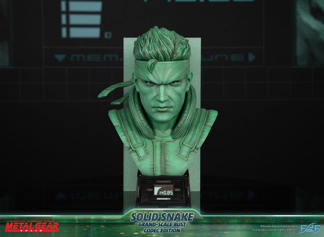 Metal Gear Solid - Solid Snake Grand-Scale Bust (Codec Edition GSB) (snakebust-gsb_codec_18.jpg)