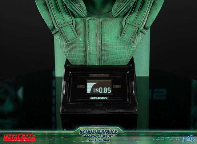 Metal Gear Solid - Solid Snake Grand-Scale Bust (Codec Edition GSB) (snakebust-gsb_codec_20.jpg)