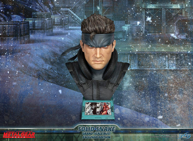 Metal Gear Solid - Solid Snake Grand-Scale Bust (Exclusive Edition GSB) (snakebust-gsb_ex_00.jpg)